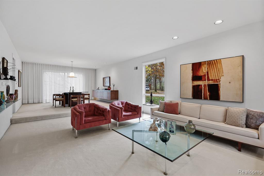 21501 West 13 Mile Road Beverly Hills, MI 48025 - Photo 12 of 44