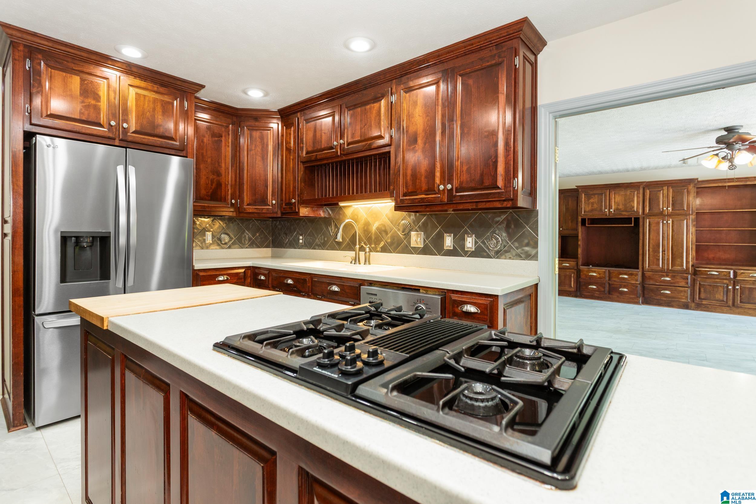 605 Crestview Road Anniston, AL 36207 - Photo 10 of 44