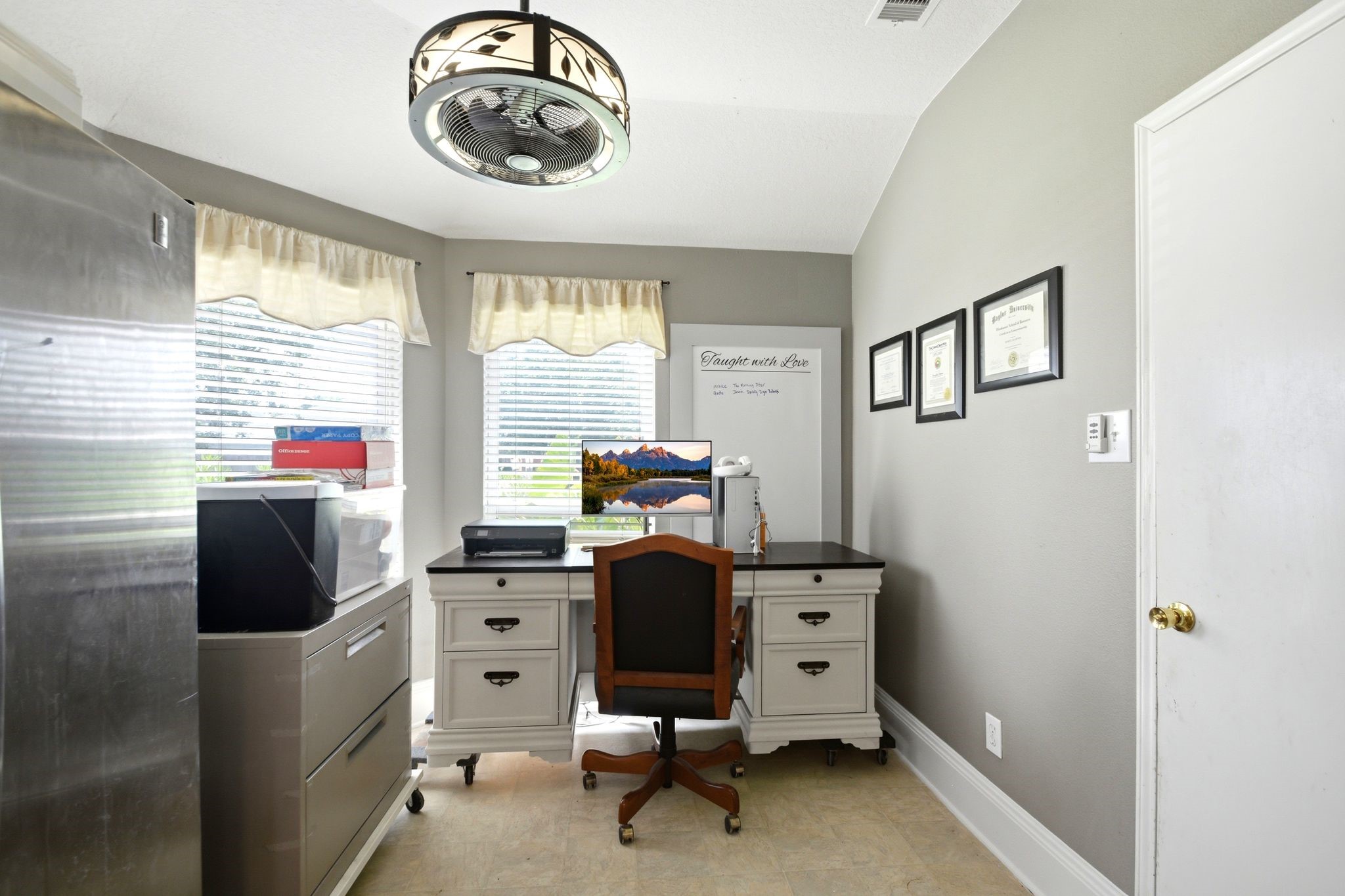16954 Tableland Trail Conroe, TX 77385 - Photo 16 of 33 Versatile flex room ideal for a home office, study, playroom, or hobby space. Bright and inviting with abundant natural light and a functional layout to meet a variety of needs