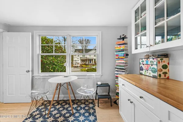 $18,500 | 12 Grimes Road, Old Greenwich, CT 06870
