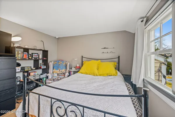 $18,500 | 12 Grimes Road, Old Greenwich, CT 06870