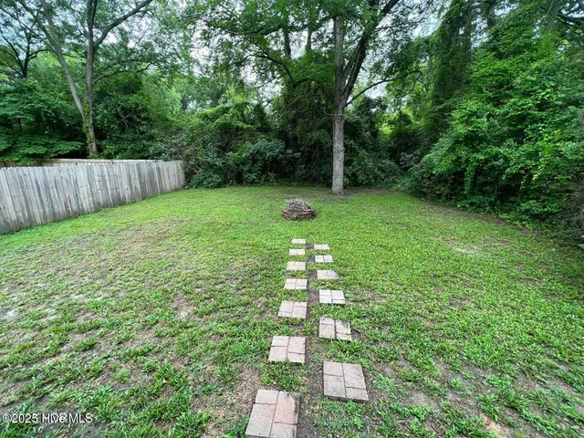 $2,050 | 1050 West Indiana Avenue, Southern Pines, NC 28387