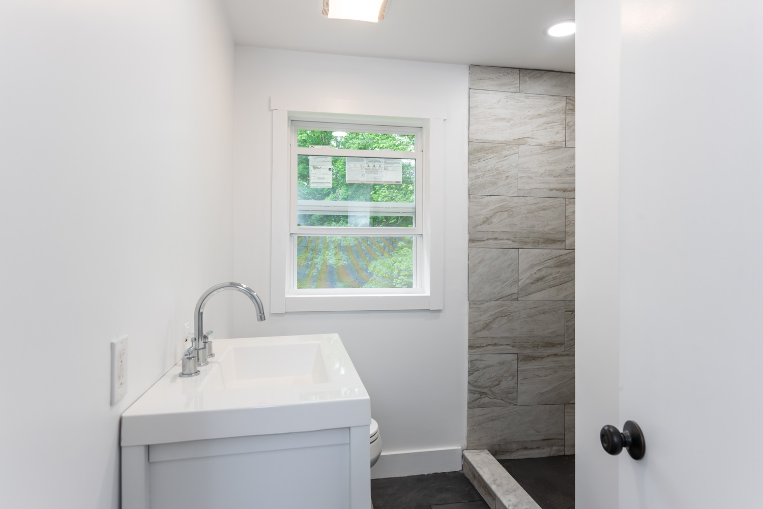 15 Stage Road, Unit A&B Atkinson, NH 03811 - Photo 9 of 40 Gallery Image 9