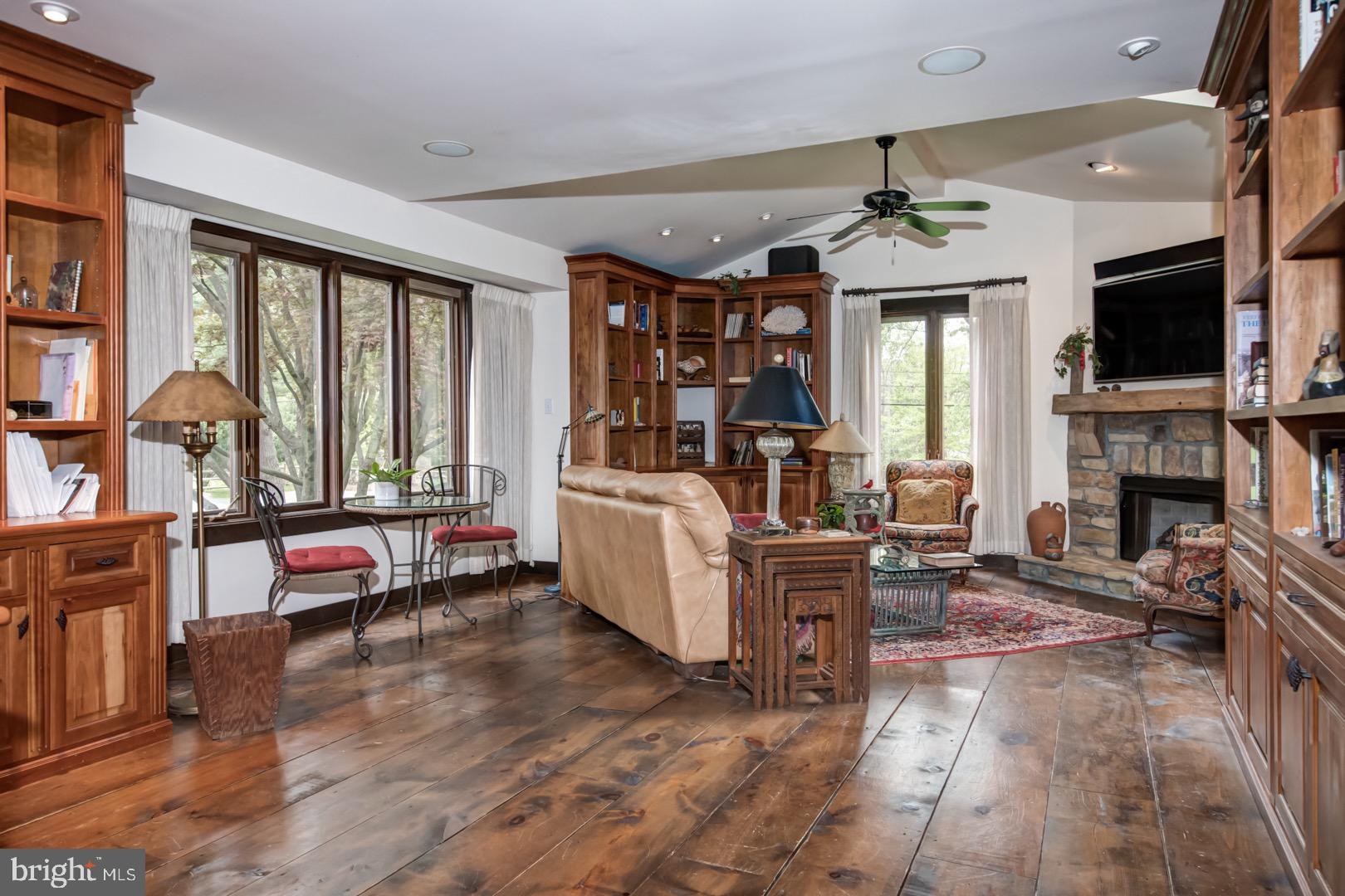 9 Fenimore Lane Wayne, PA 19087 - Photo 14 of 32 Library