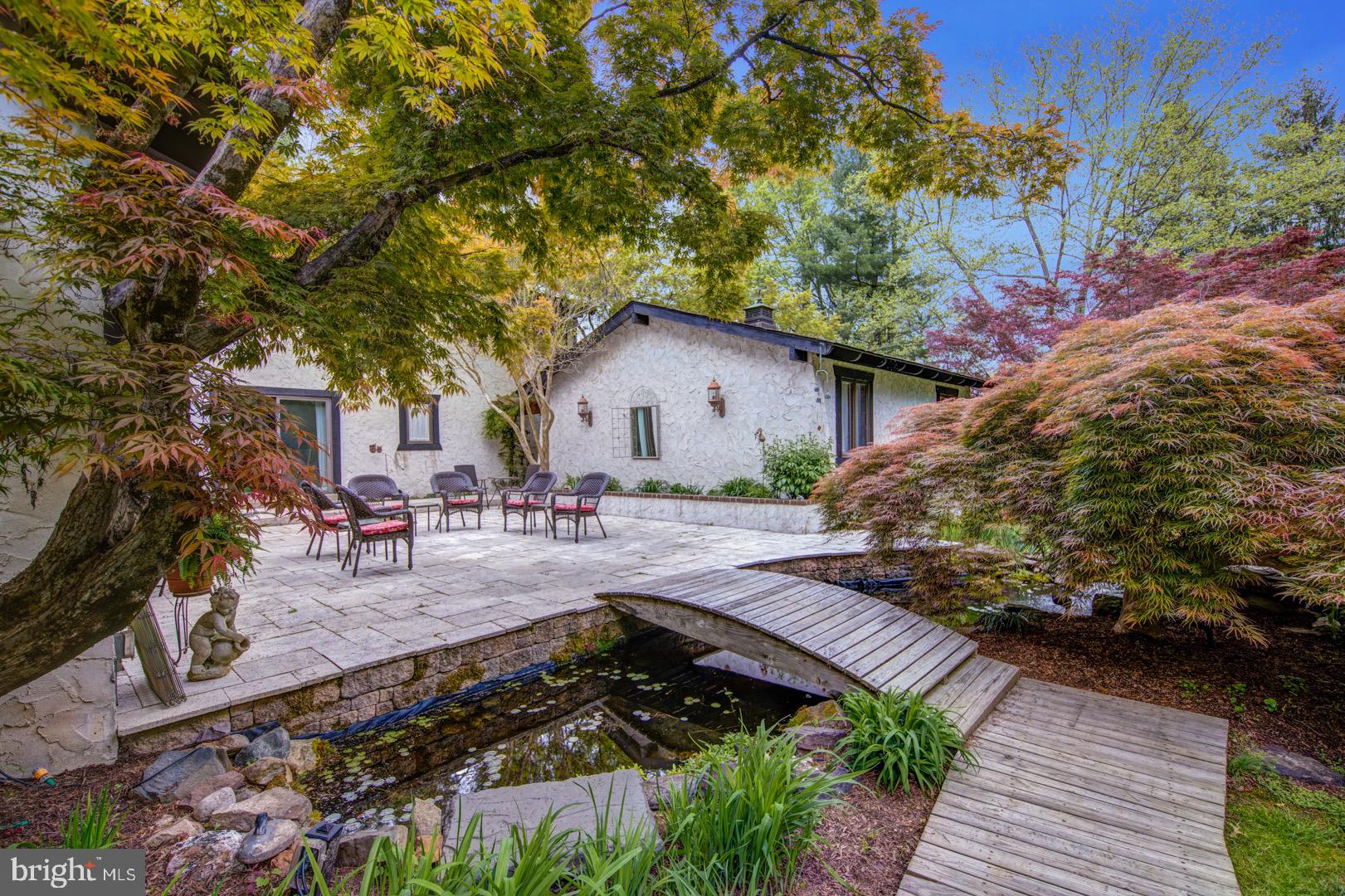 9 Fenimore Lane Wayne, PA 19087 - Photo 4 of 32 Rear Patio