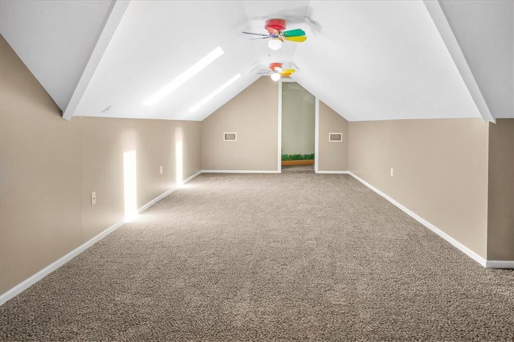 245 Southwest 400th Road Warrensburg, MO 64093 - Photo 17 of 34