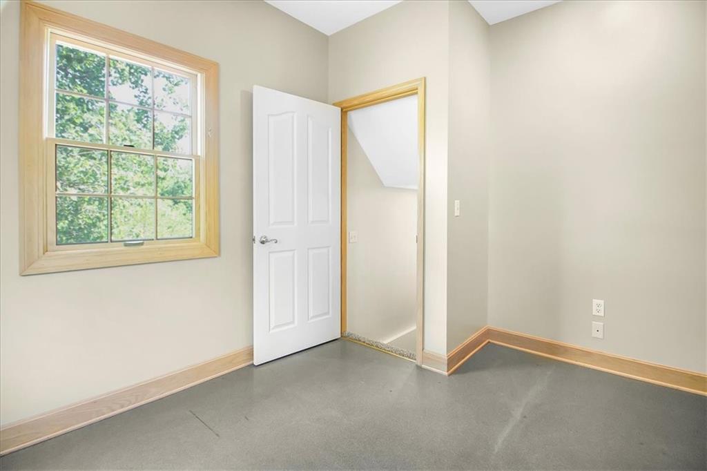 245 Southwest 400th Road Warrensburg, MO 64093 - Photo 20 of 34