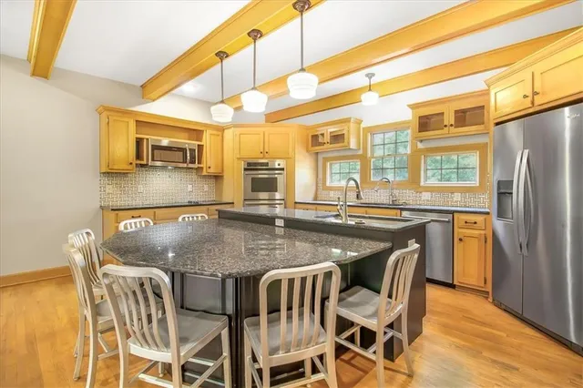 $549,000 | 245 Southwest 400th Road, Warrensburg, MO 64093