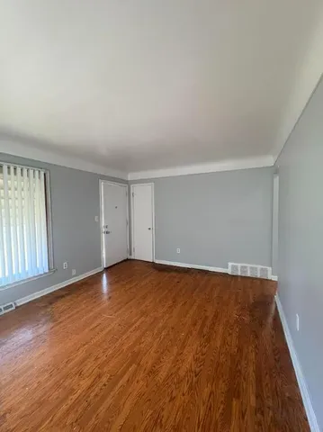 $1,295 | 19961 Pinehurst Street, Detroit, MI 48221