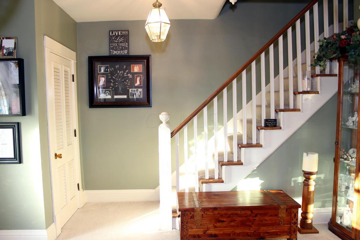 1220 Rockmill Road Southwest Lancaster, OH 43130 - Photo 3 of 38