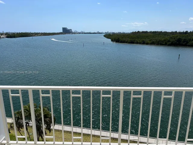 $3,000 | 500 Bayview Drive, Unit 1230, Sunny Isles Beach, FL 33160