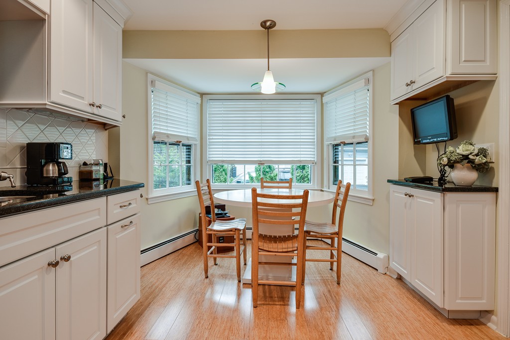20 Cider Mill Road Framingham, MA 01701 - Photo 6 of 26