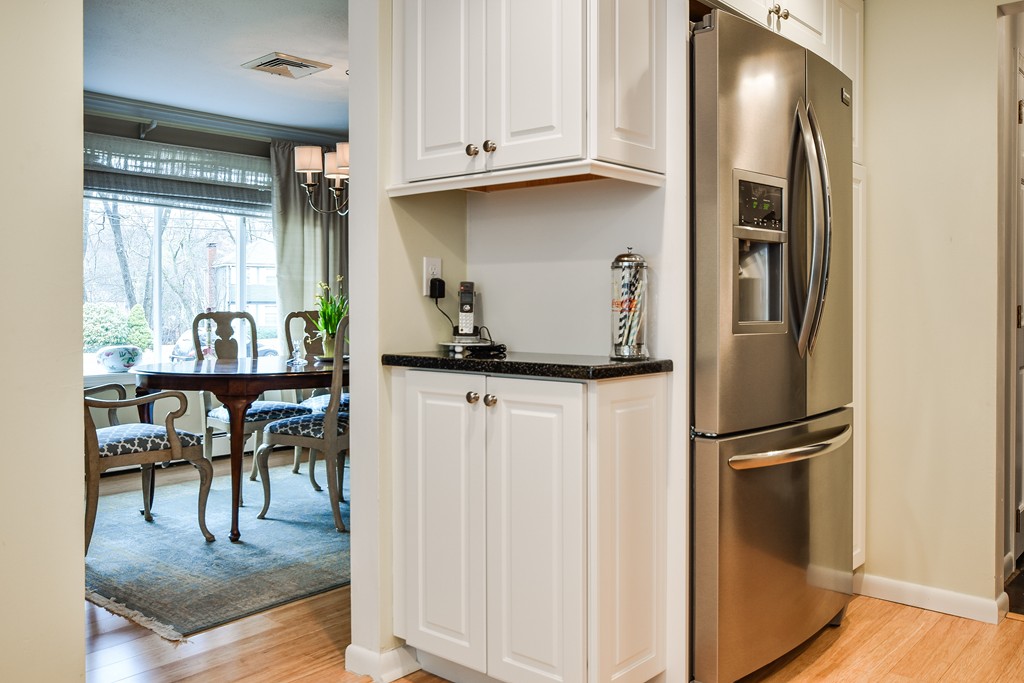 20 Cider Mill Road Framingham, MA 01701 - Photo 9 of 26