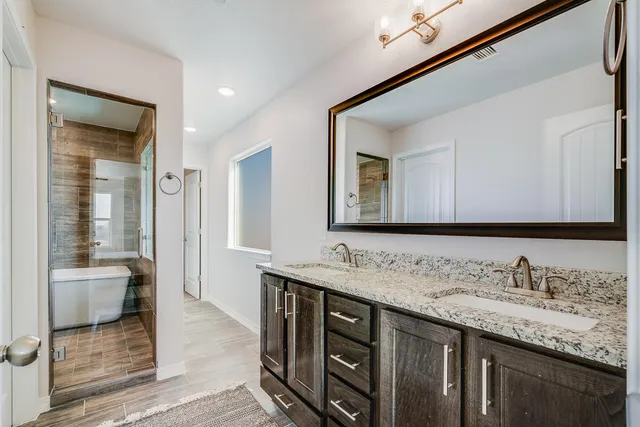 $359,950 | 8408 Phil Place, Vinton, TX 79821