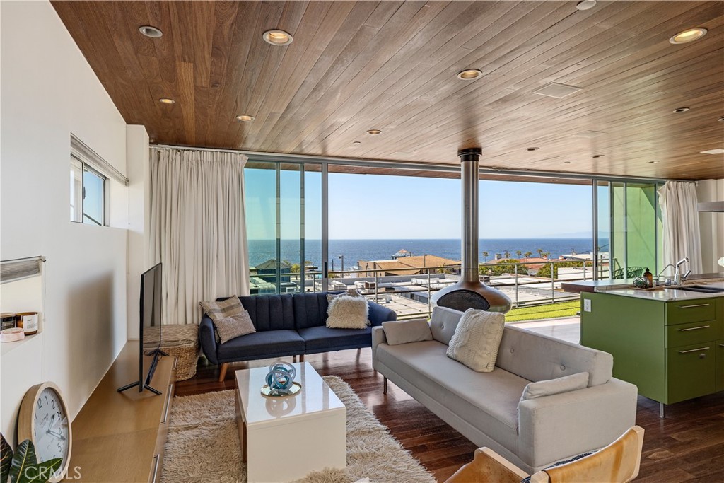 217 9th Street Manhattan Beach, CA 90266 - Photo 14 of 42