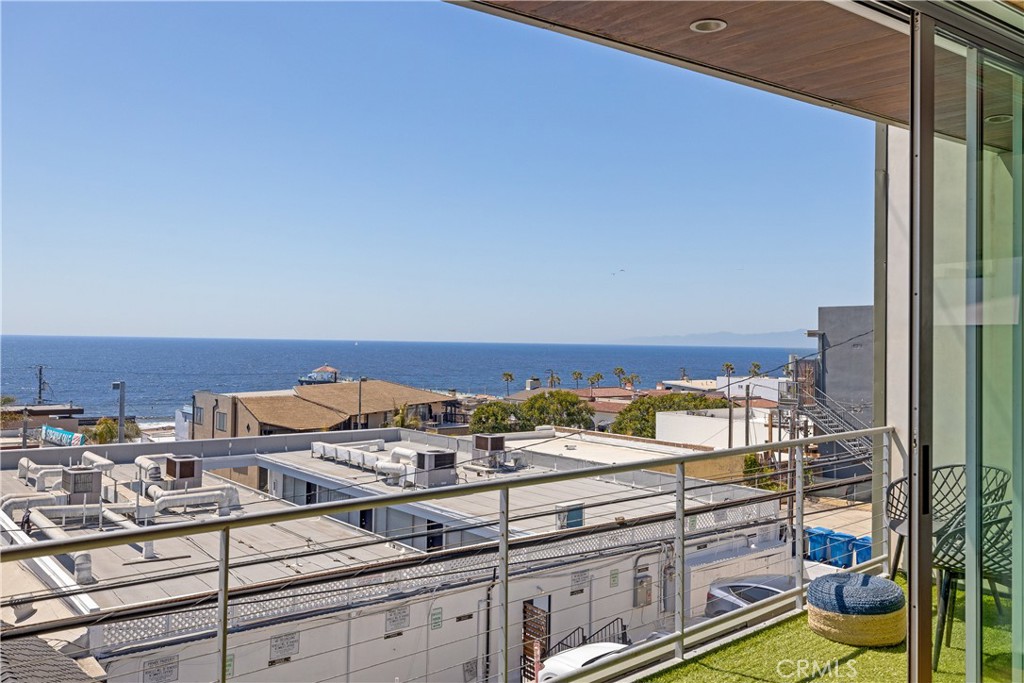 217 9th Street Manhattan Beach, CA 90266 - Photo 19 of 42