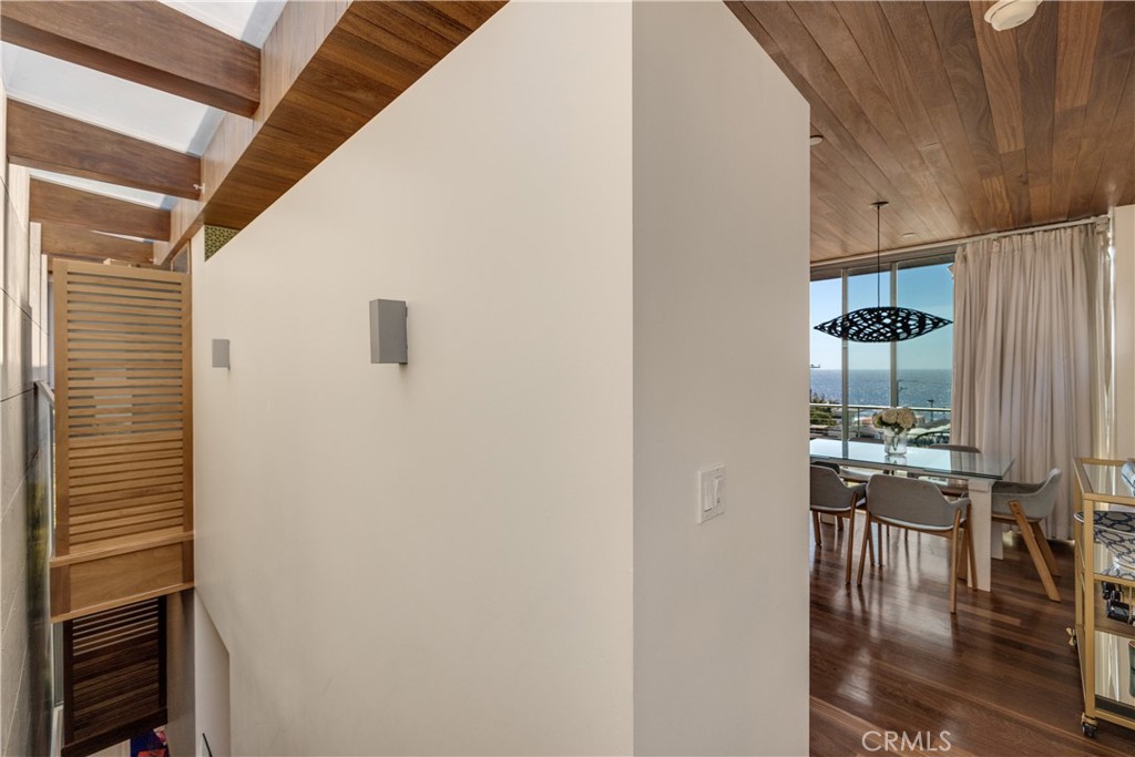 217 9th Street Manhattan Beach, CA 90266 - Photo 21 of 42