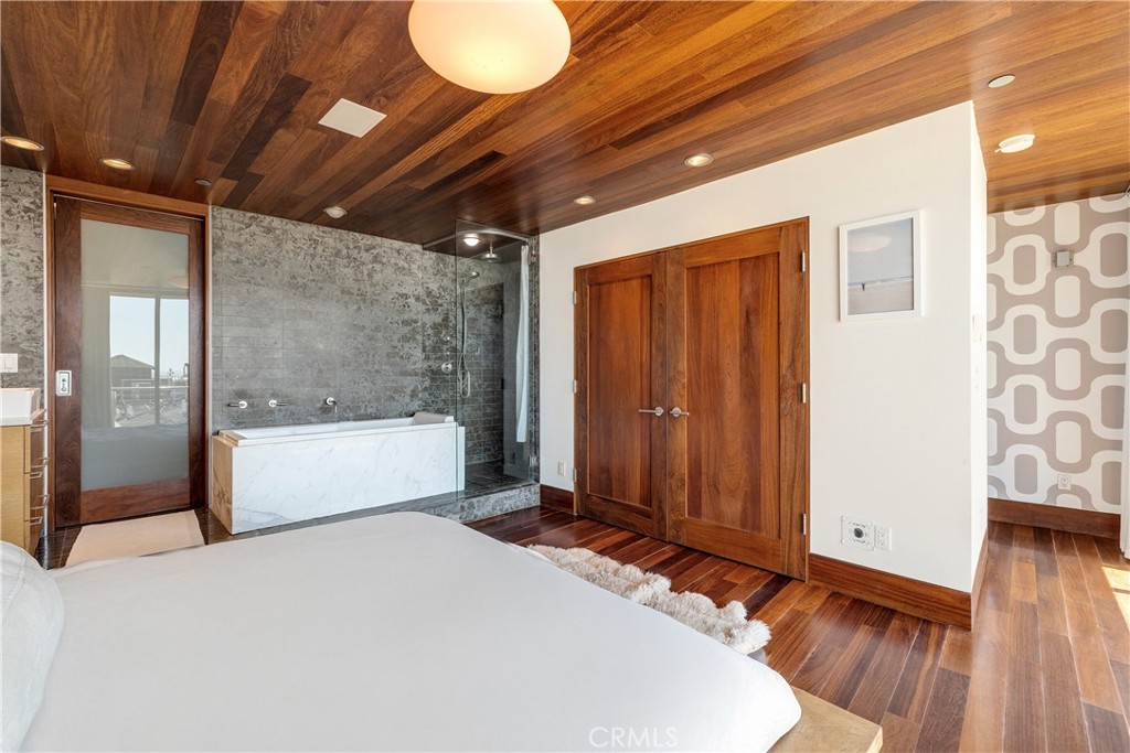 217 9th Street Manhattan Beach, CA 90266 - Photo 26 of 42