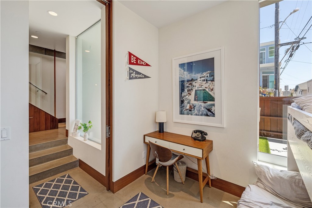 217 9th Street Manhattan Beach, CA 90266 - Photo 33 of 42