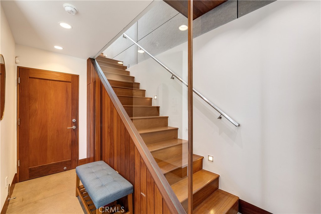 217 9th Street Manhattan Beach, CA 90266 - Photo 35 of 42