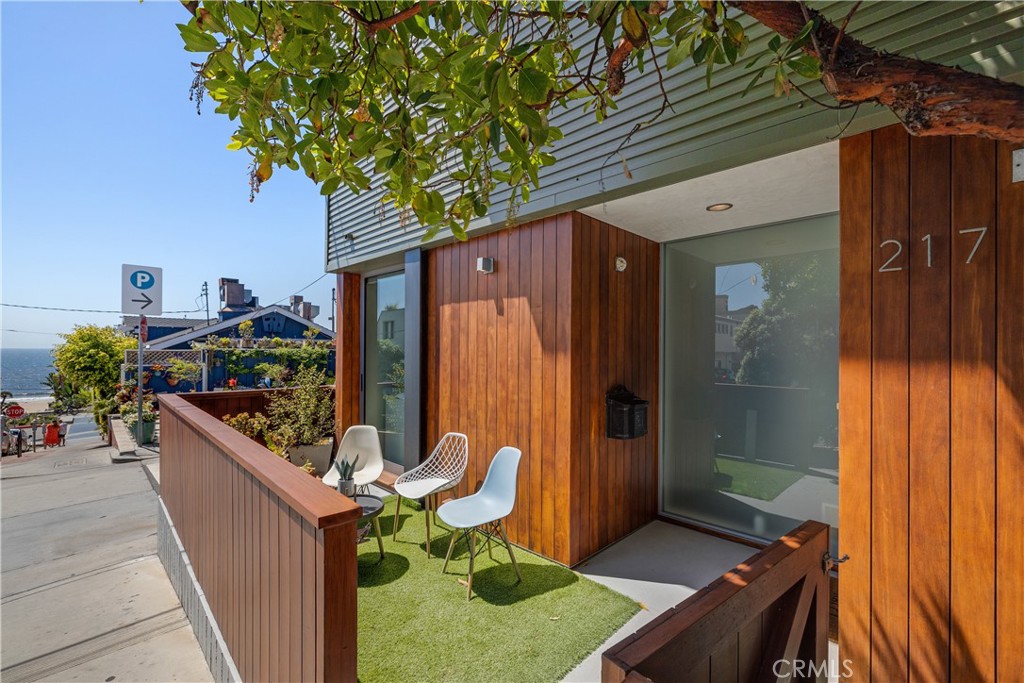 217 9th Street Manhattan Beach, CA 90266 - Photo 37 of 42