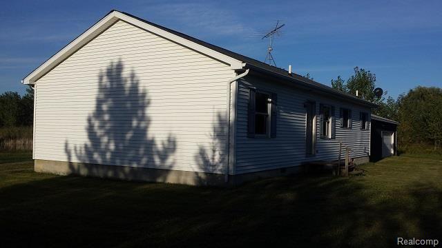 7928 Metcalf Road Avoca, MI 48006 - Photo 2 of 12 Side.jpg