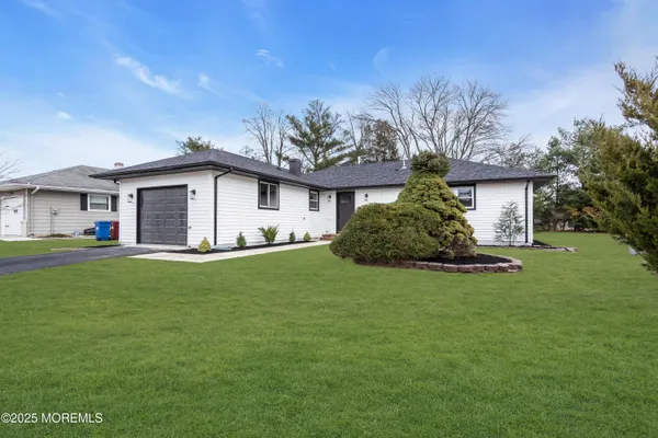 $429,000 | 8 Kinsale Street, Toms River, NJ 08757