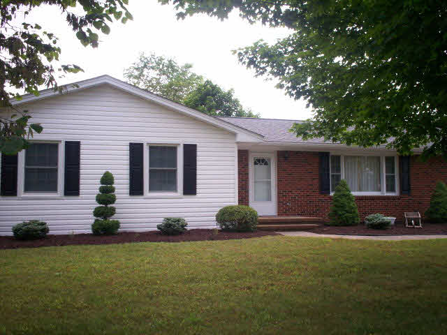 809 12th Street Grottoes, VA 24441 - Photo 4 of 5 Gallery Image 4
