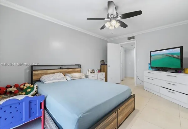 $285,000 | 440 East 23rd Street, Unit 1310, Hialeah, FL 33013