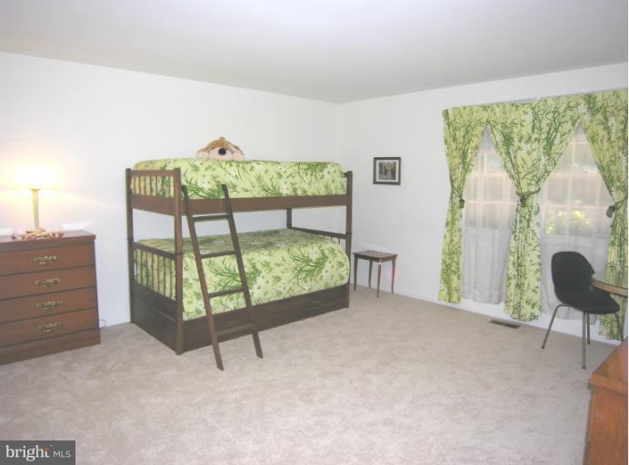 819 Ridge Drive McLean, VA 22101 - Photo 11 of 17 Bedroom