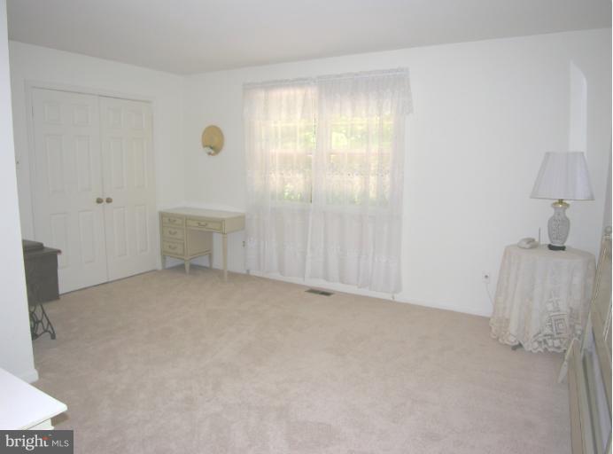 819 Ridge Drive McLean, VA 22101 - Photo 10 of 17 Bedroom