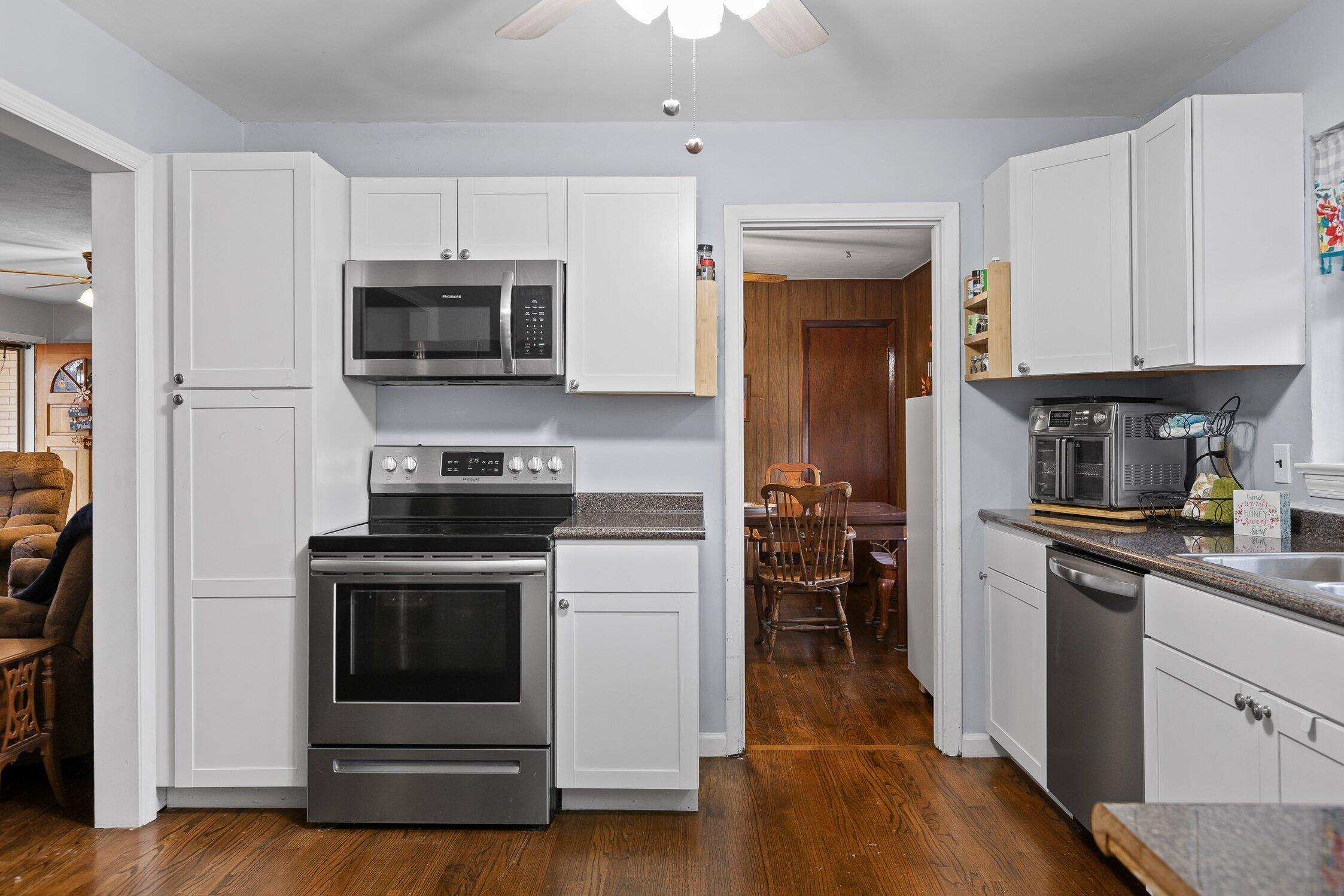 1102 Collins Circle Chattanooga, TN 37411 - Photo 14 of 43 1102 Collins Cir