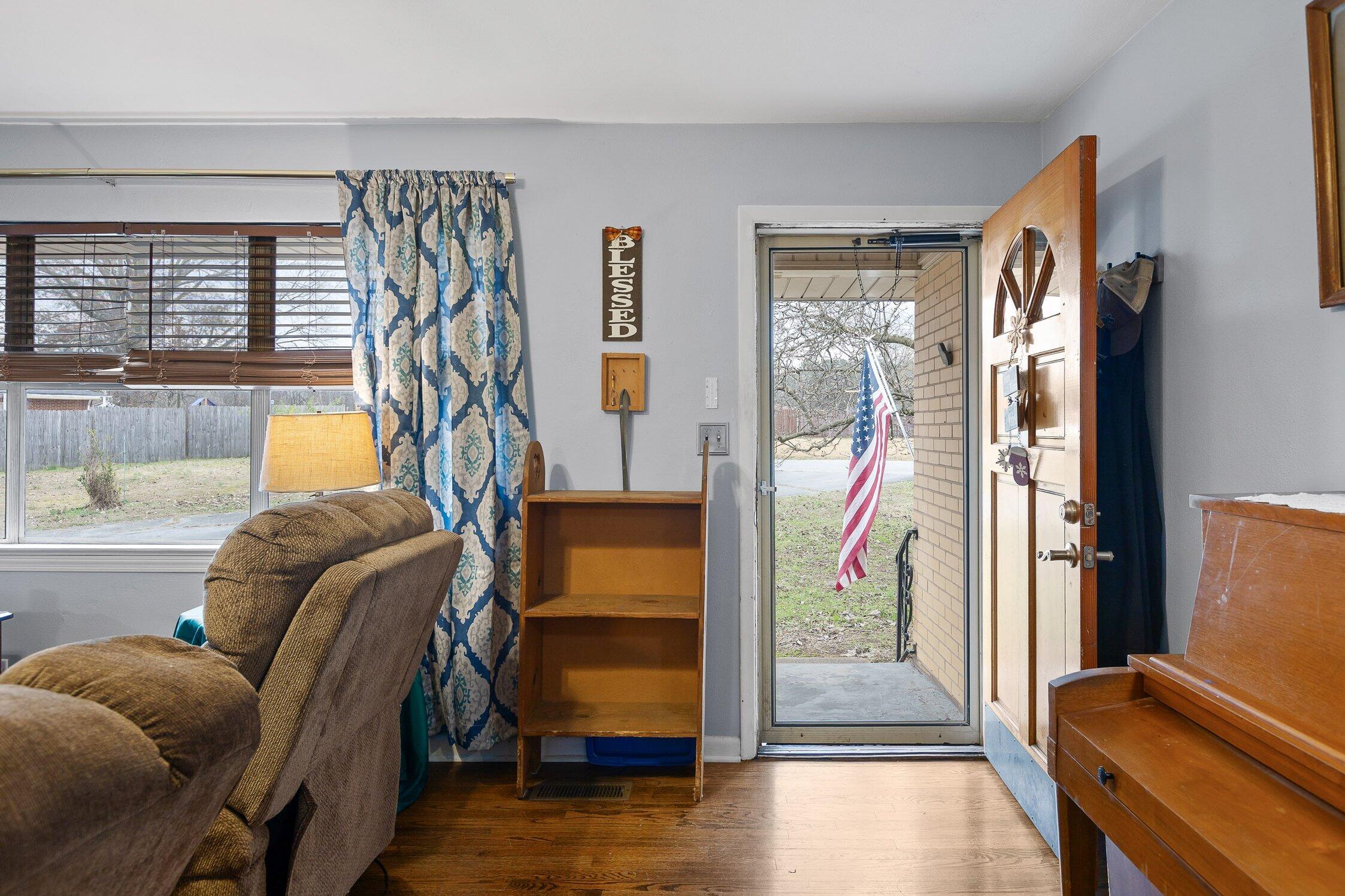 1102 Collins Circle Chattanooga, TN 37411 - Photo 6 of 43 1102 Collins Cir