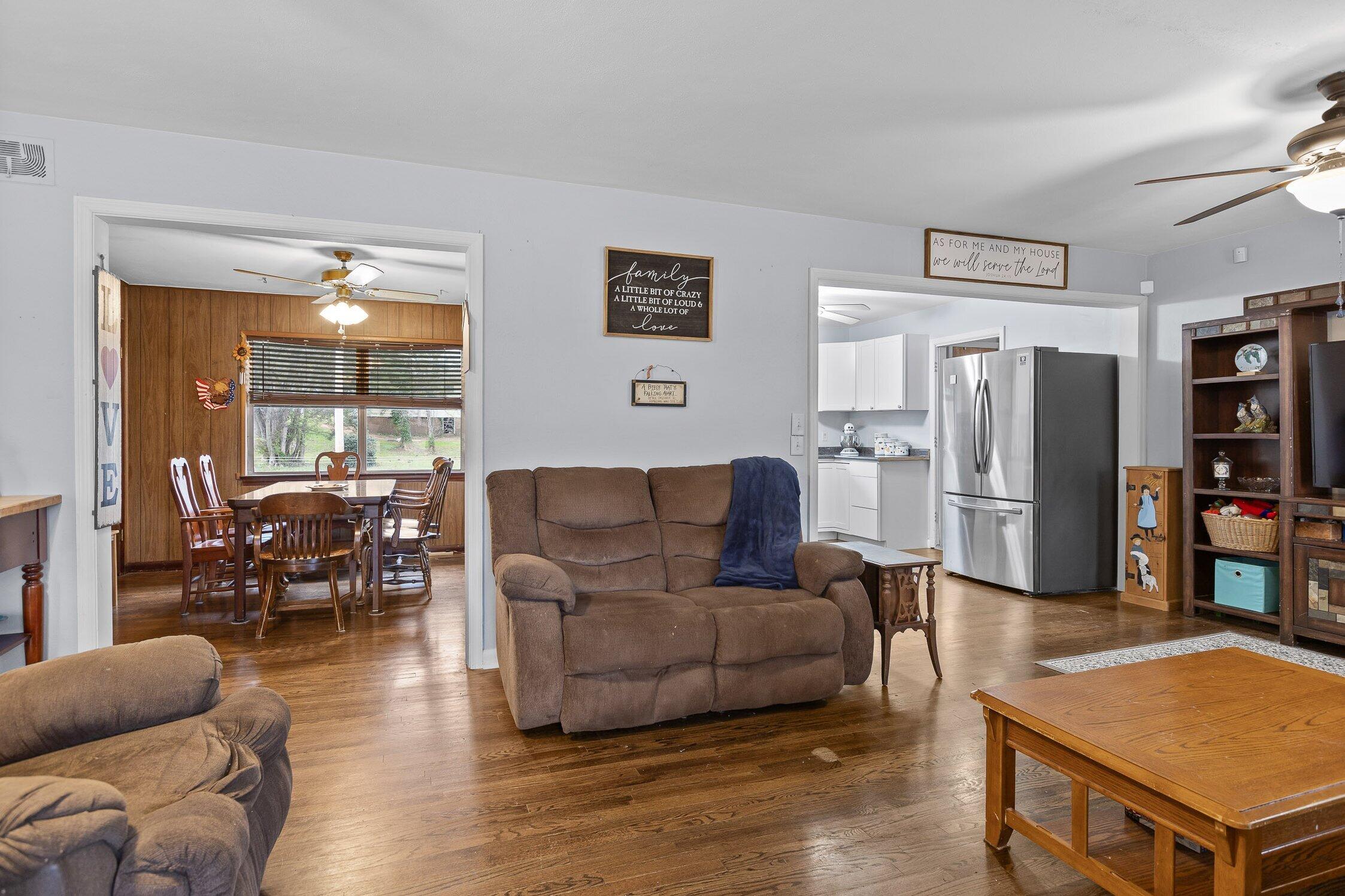 1102 Collins Circle Chattanooga, TN 37411 - Photo 8 of 43 1102 Collins Cir