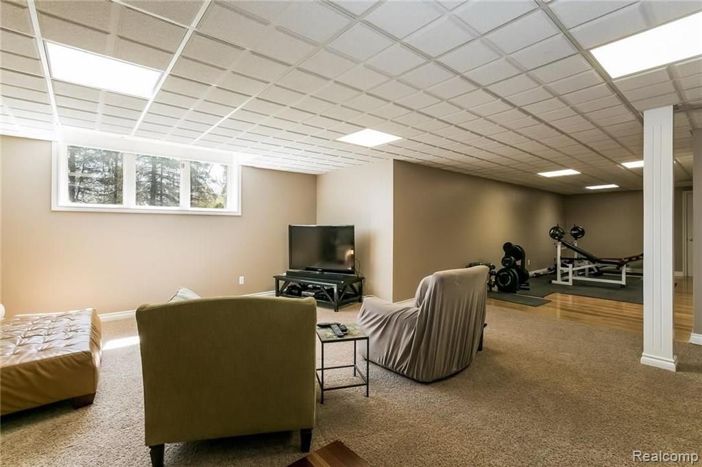 1622 Chase Drive Rochester, MI 48307 - Photo 42 of 55