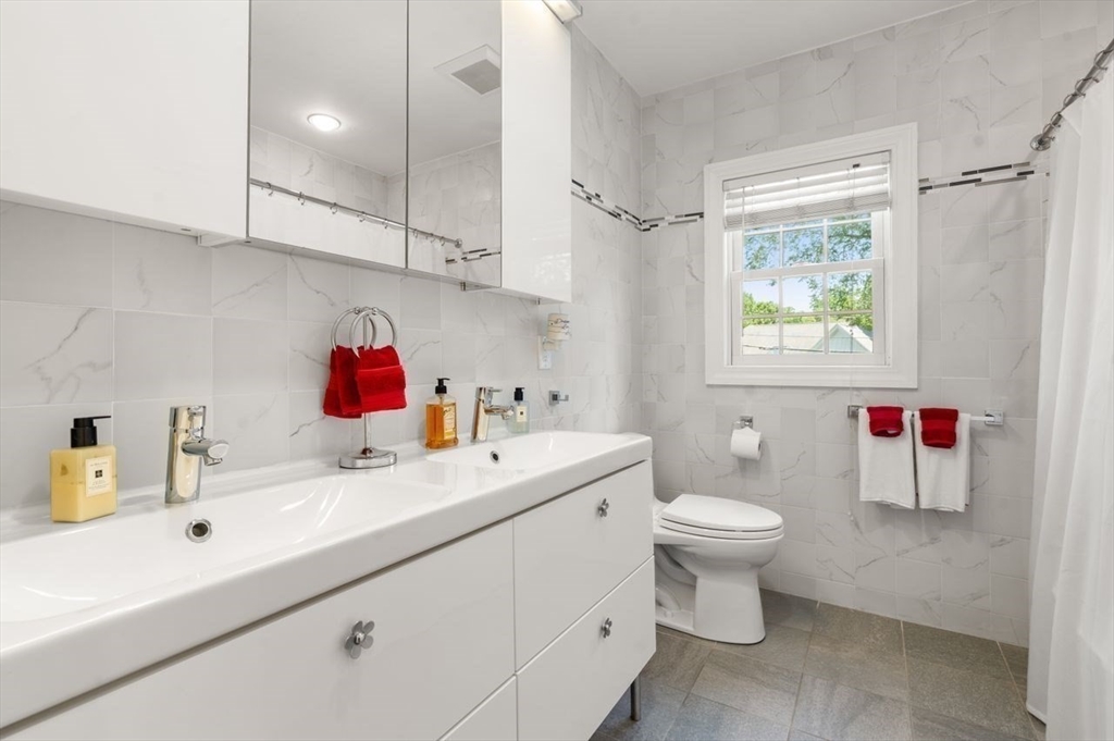 19 Druid Hill Road Newton, MA 02461 - Photo 23 of 35