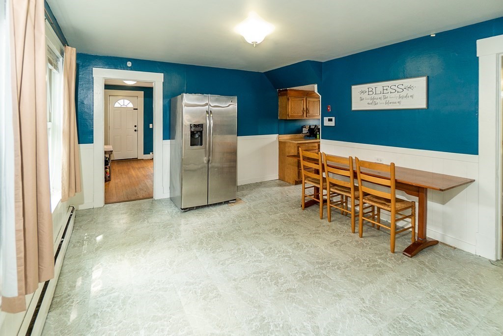 21 Rolf Avenue Chicopee, MA 01020 - Photo 12 of 31 Gallery Image 12