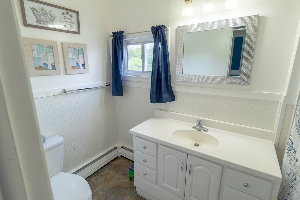 21 Rolf Avenue Chicopee, MA 01020 - Photo 18 of 31 Gallery Image 18