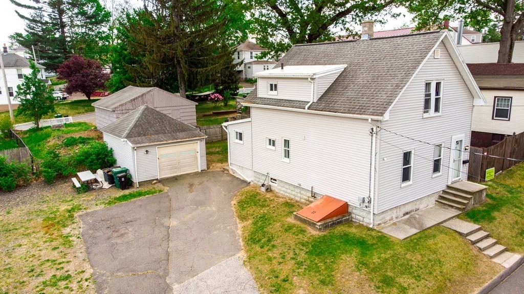 21 Rolf Avenue Chicopee, MA 01020 - Photo 4 of 31 Gallery Image 4