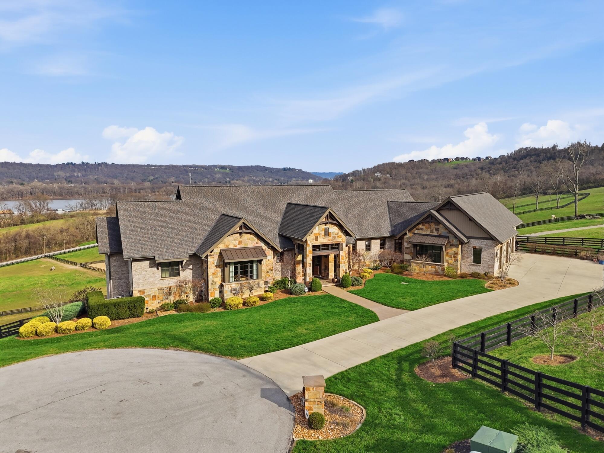 1 Rivers Pointe Drive Hebron, KY 41048 - Photo 4 of 48