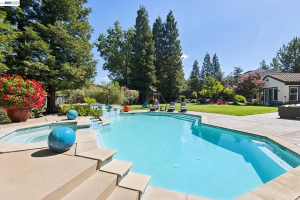 $2,998,000 | 770 Summit Creek Lane, Pleasanton, CA 94566