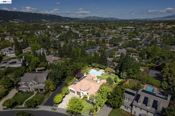 $2,998,000 | 770 Summit Creek Lane, Pleasanton, CA 94566