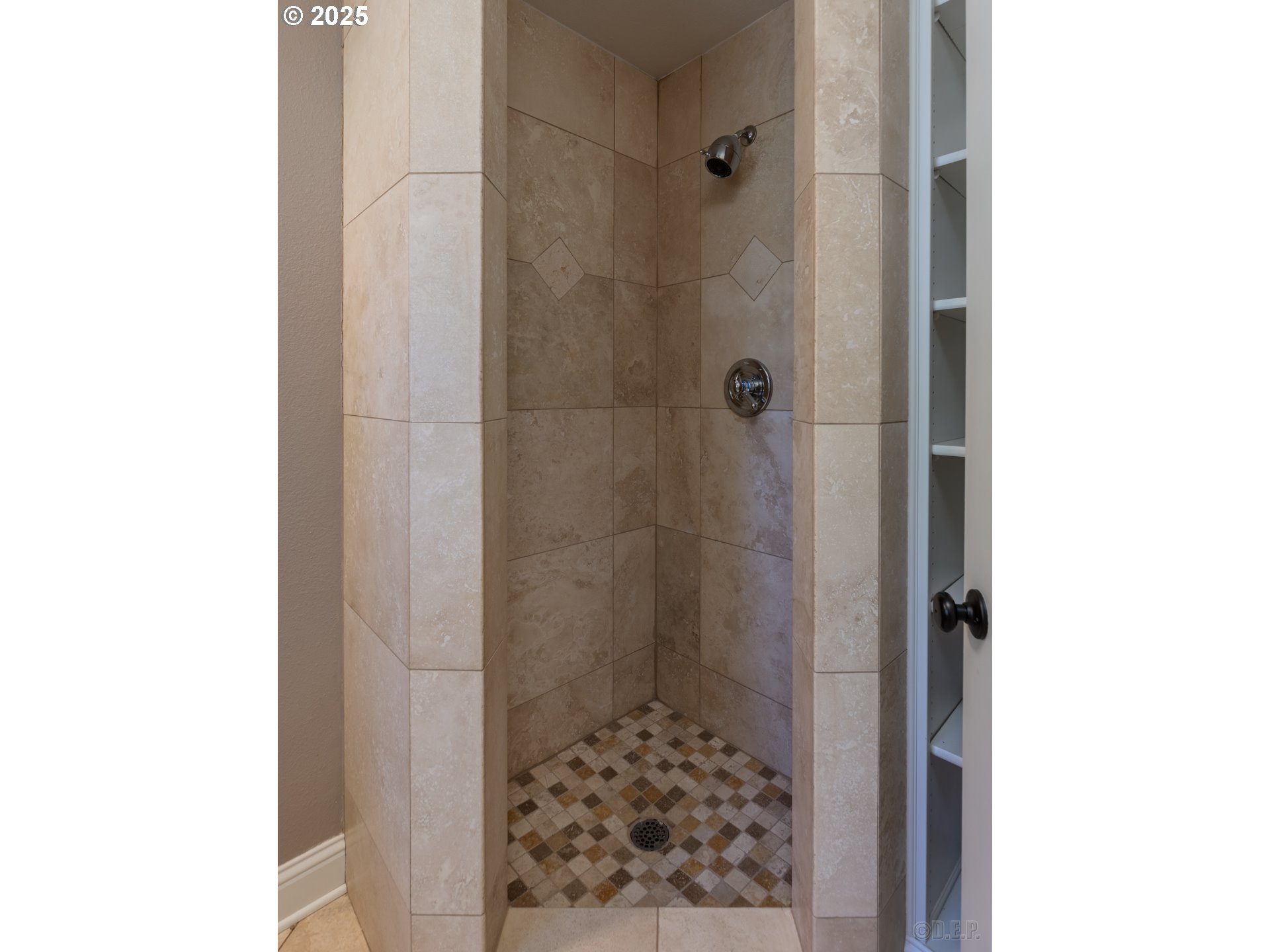 56503 Crest Drive Warren, OR 97053 - Photo 18 of 30 Bathroom