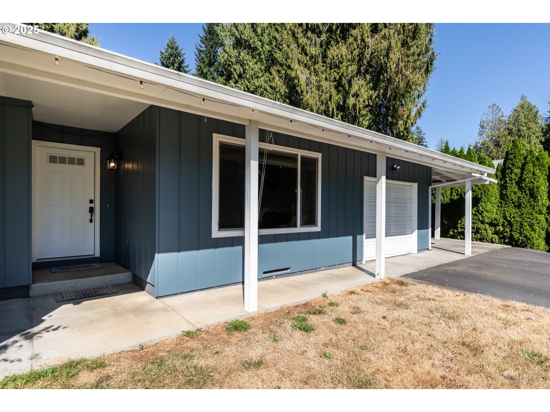 56503 Crest Drive Warren, OR 97053 - Photo 5 of 30 Entrance/Foyer
