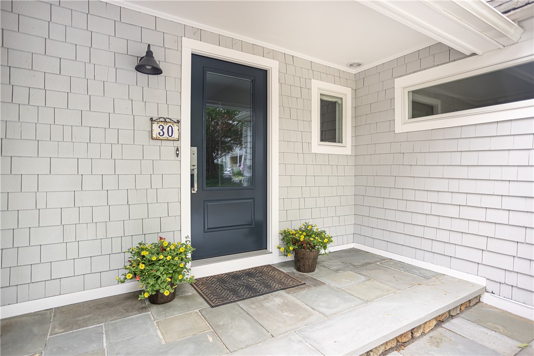 30 Standish Road Jamestown, RI 02835 - Photo 4 of 45
