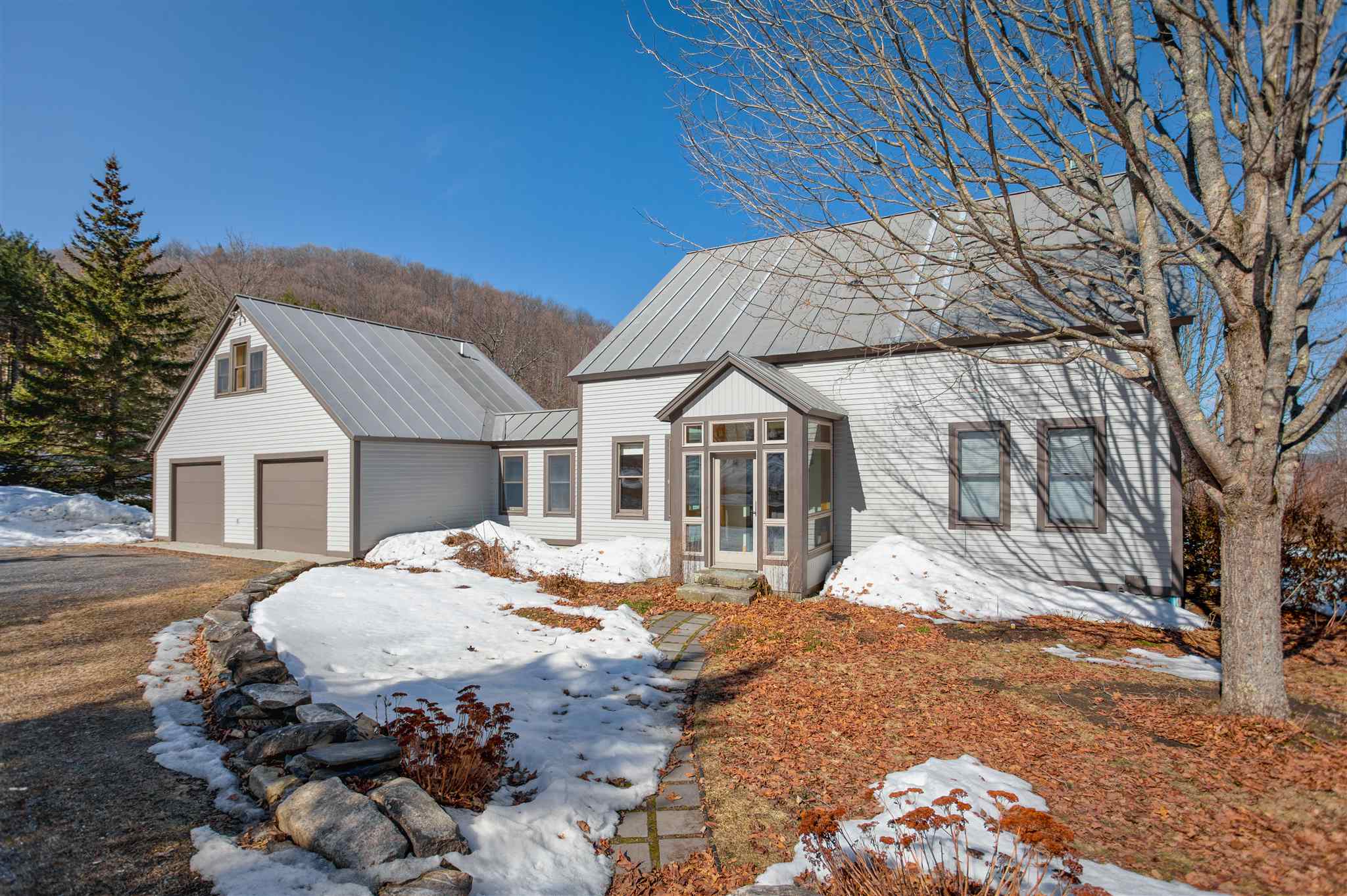 190 Belknap Brook Road Tunbridge, VT 05077 - Photo 1 of 27