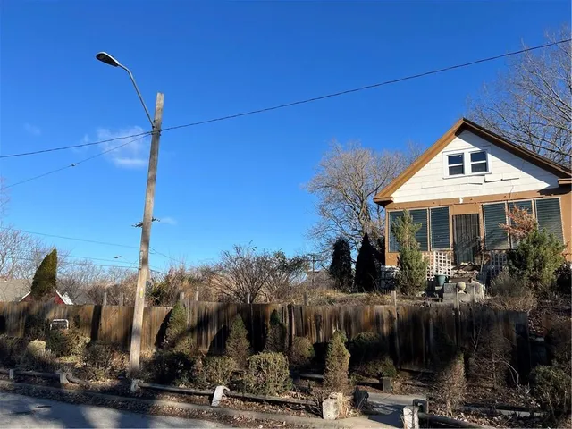 $215,000 | 3007 Jarboe Street, Kansas City, MO 64108