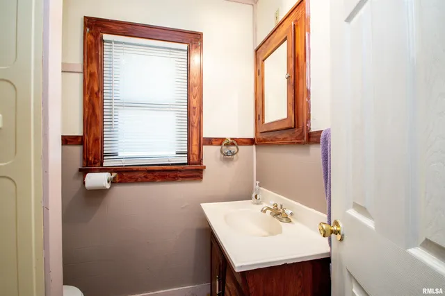 $99,900 | 2036 West Richwoods Boulevard, Peoria, IL 61604