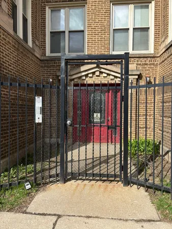 $1,600 | 7010 South Merrill Avenue, Unit GDN, Chicago, IL 60649