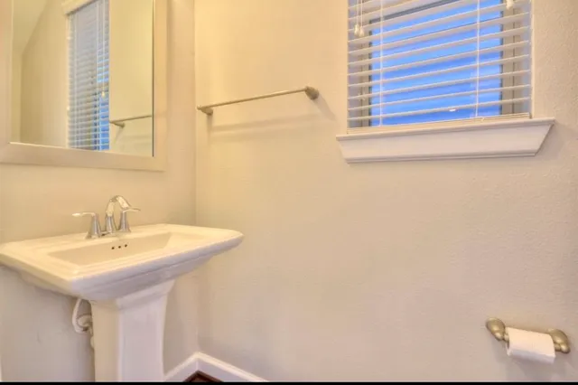 $2,800 | 1804 Cavanal Street, Houston, TX 77080